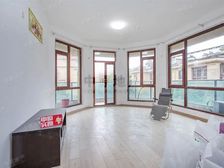 墅区大平层,绿化面积大,带车库送露台,独用电梯刷卡到户