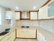 金地自在城(二期) 楼龄新 中间好楼层 双卫格局 南北通透