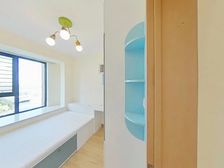 金地自在城(二期) 双卫 房龄新 商品住宅 中间楼层采光好