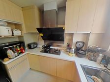 金地自在城(二期) 南北通透 双卫格局 楼龄新 中间楼层