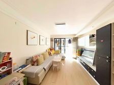 99新上电梯精装三房,双轨交汇,置换城售,指导价出售,满五