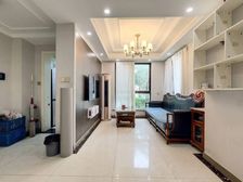 和昌熙溪里大3居有车位落地窗送地下室经典户型