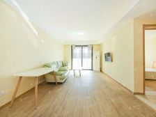 新上高楼层大两房,可提前交房,看房随时,位置好。