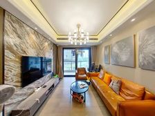 光明龙光玖龙台3室2厅,近地铁、车位充足、双阳台