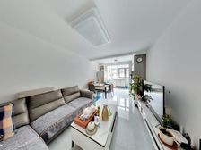 欢颜里 精装修一室 中间楼层 阳面一室 房子精装婚房局方正