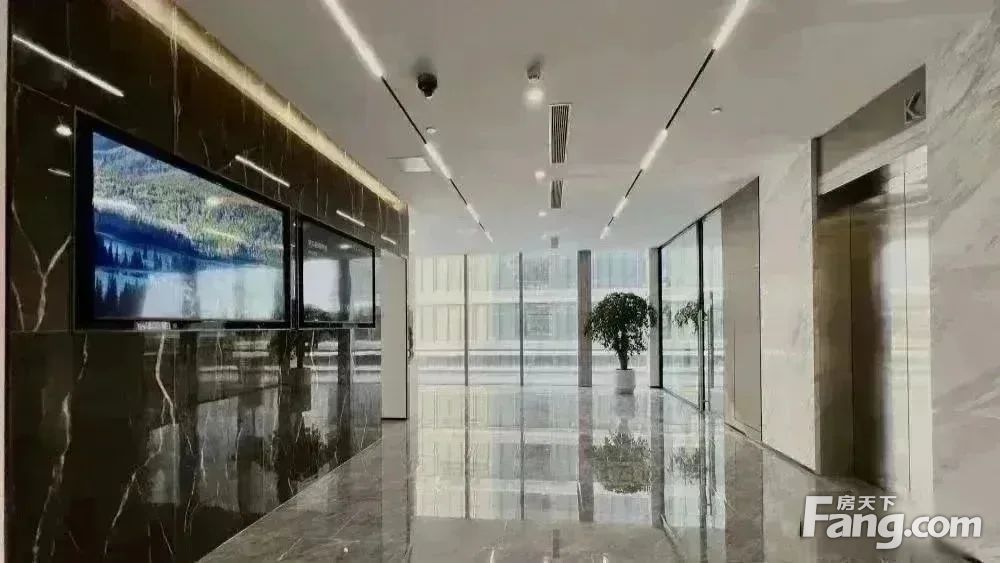启皓大厦写字楼出租·办公室租赁三元桥精装200平丨全套家具双面采光