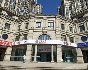 朝阳!东三环!银行租户!十年租约!坐等!年收120万!