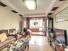 莲水怡园 3室2厅 133.27平