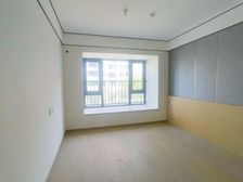 中央公园商圈旁,品质小区,精装修横厅三房小高,地段好性价比高