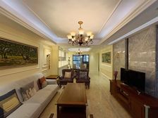 急! !装修50万,中航翡翠城洋房大三房 门口轻轨站