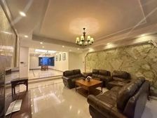 两梯两户大平层 视野景观看湖景