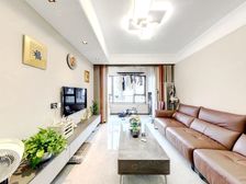 二环边,万科紫台,精装大两室,89平,145万,可谈,详询我