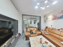 新出急售 东二经典板式三房 一楼带40平大花园 精装修位置