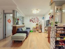 地铁口,中高楼层,视野开阔,精装修,满五