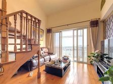 东银茗苑 新出复式四房 挑空客厅 房东低价出售