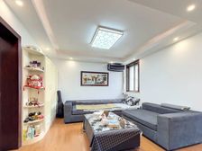 全明三房总价低,非顶楼诚意卖,出入方便配套齐全。