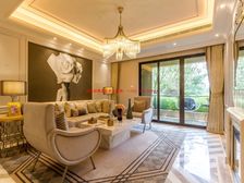 一手现房即买即住,鲁能公馆别墅,地铁口旁尊享快捷生活!