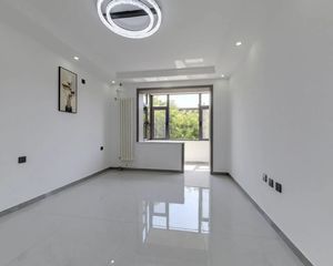 南厂北区现代实景拍摄 什么都不用动了 拎包就住南北通透独立厅