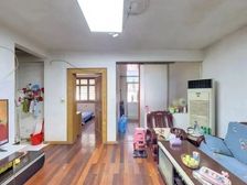 鹤北新村 2室1厅 66.02平 赠送私家超大花园