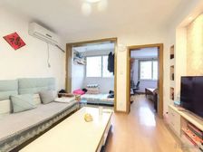 2014年新小区,电梯两房,18号轨交200M,小区环境优美