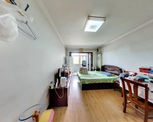 此房税费低五里店南里精装3居室 业主急售 比同户型单价低