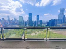 10月必卖!江北嘴 看江大平层,业主诚心出售,价格美丽可刀!