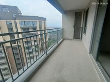 汇荣桂林朝南三房大阳台,繁华地段配套齐全