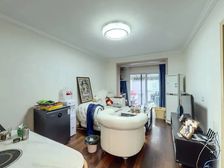 精装修,可拎包入住,户型方正 南北直通 一楼带双院 子