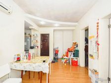 7号线200米 芳佳苑,2居 南北向精装修 方便看房