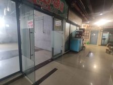 琶洲万胜围,裙楼商铺,可堂食客外卖,进出方便