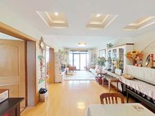 诚意出售!绿地南北2房,小区南门即是大润发闵实莘松!