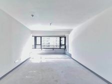 洋房 中间楼层 出行方便 电梯房 次新小区 近地铁 双卫生间