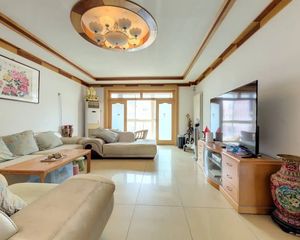 亢山佳园小区 3室2厅 137.57平