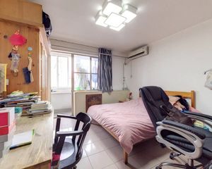 自营房源:南北通透两居室 四环边 近地铁 采光好 配套完善
