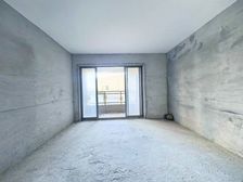 轻轨口少有南北通透大三房 业主诚心出售