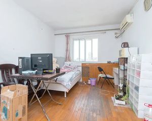 自营房源:东西朝向三居室 双地铁 周边配套设施完善