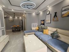 刚登记的一眼相中的精装修两房百分百真实房源