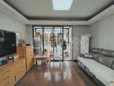 万科景观三房,中心 位置,诚意出售可聊,看房随时可看。