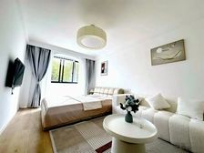 推窗见景,厨卫朝北全明户型,3 装修两年基本没住!诚意出售