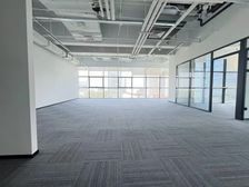 现场拍摄大族广场2.5元免租2个月精装带两隔间地铁口可随时看