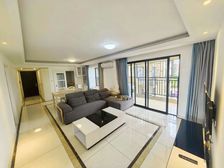 东南朝向 四房格局好 随时都可以看房