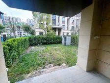 下叠!三二五卖!带地下带50平院子边户!急售赔钱卖!可看实体