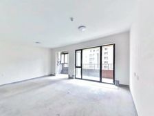 唐冶 车位充足 电梯房 次新房 中间好楼层 临地铁 满二