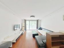 万科假日风景,苏豪街中楼层,带车位,南北通双阳台,空关有钥匙