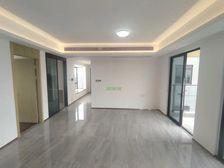 南城新源路精装四房 满二南向高层 单价3.2万