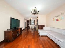 精装修 商业配套成熟 产权清晰 南北通透 双卫 中间楼层