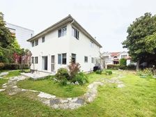 古城区美式木制独栋别墅占地一亩多花园四百多平非常稀缺急售电私