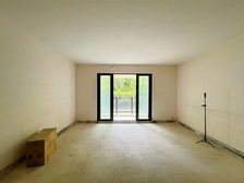 端户私家90平 花园,户型方正采光充足环境优美。