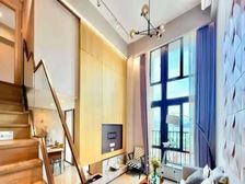 星晖花苑次顶层,采光观景好,双卧客厅朝南,南向面