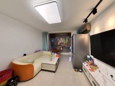 地 铁口荟聚旁 兴海家园日苑 中层不临街南客厅 落地窗 满五